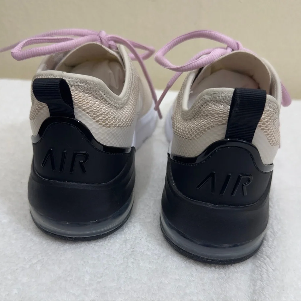 Nike Women's Beige and Pink Athletic Sneakers